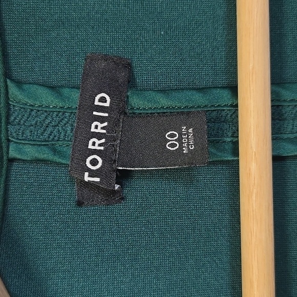 Torrid Green Open Front Blazer - 0X - Picture 5 of 11
